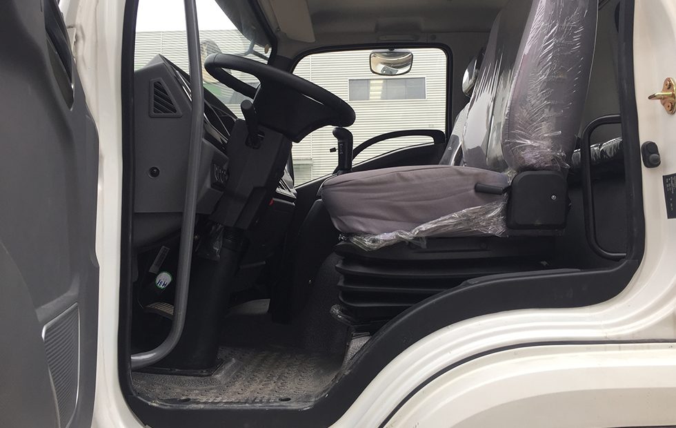 藍牌純電動2.5噸灑水車